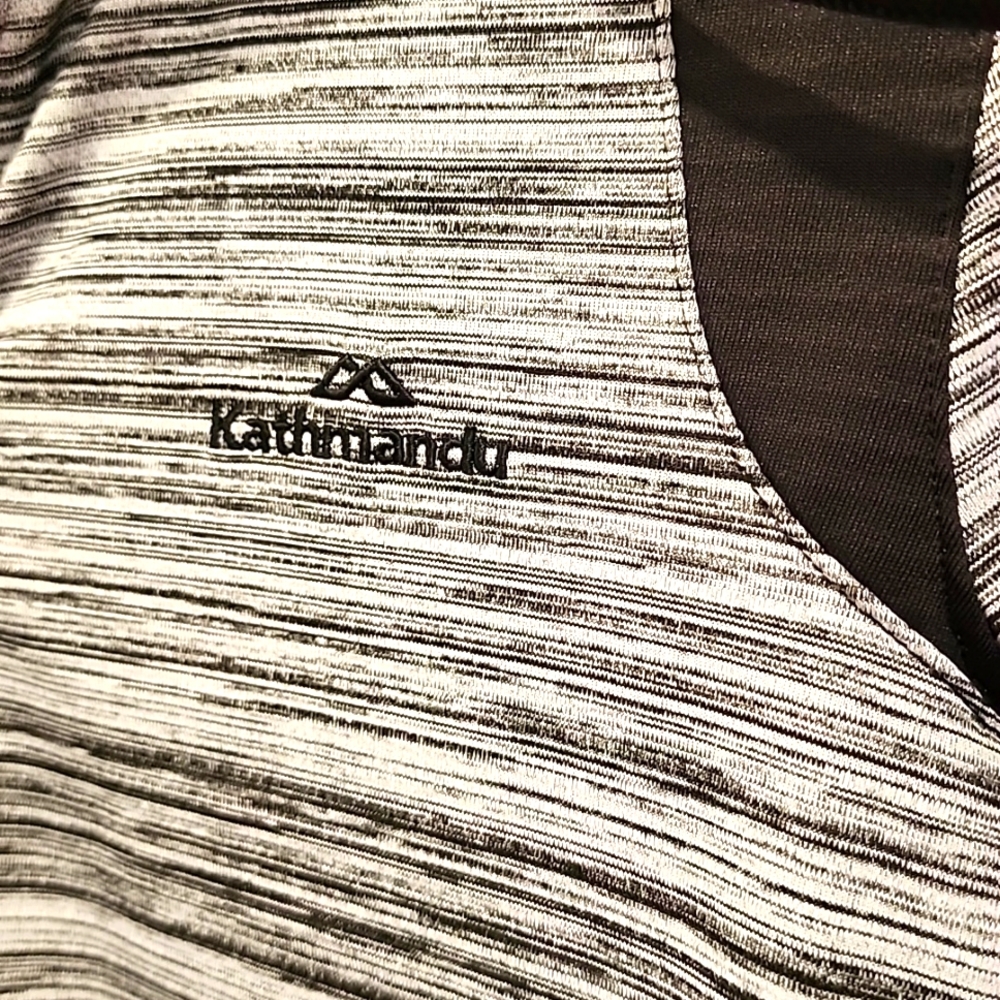 Kathmandu Black and Gray Women's Hoodie - Picture 2 of 6